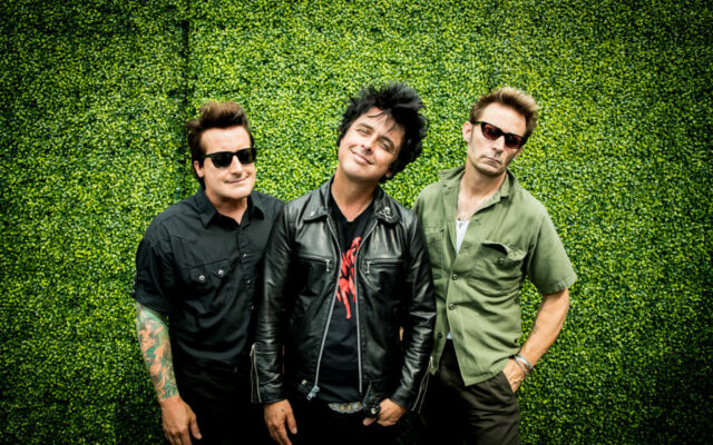 Green Day Shares Mash-Up With Mariah Carey